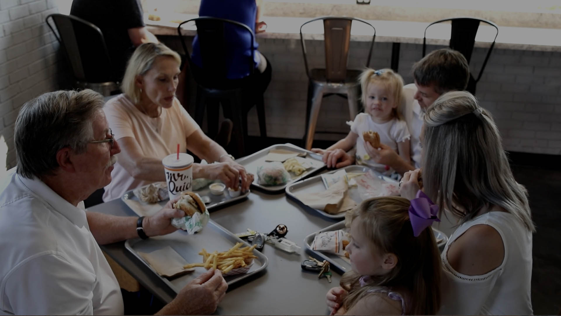 slide3-family-traditioaxn